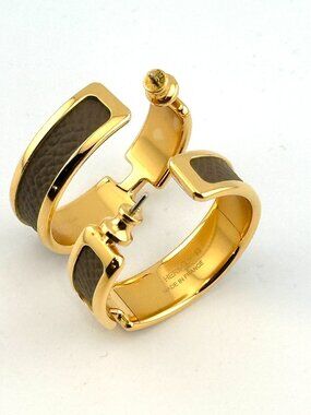 BRAND NEW HERMES MADAME CALFSKIN OLYMPE HOOP EARRING